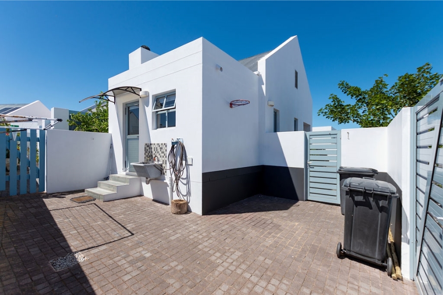 3 Bedroom Property for Sale in Blue Lagoon Western Cape